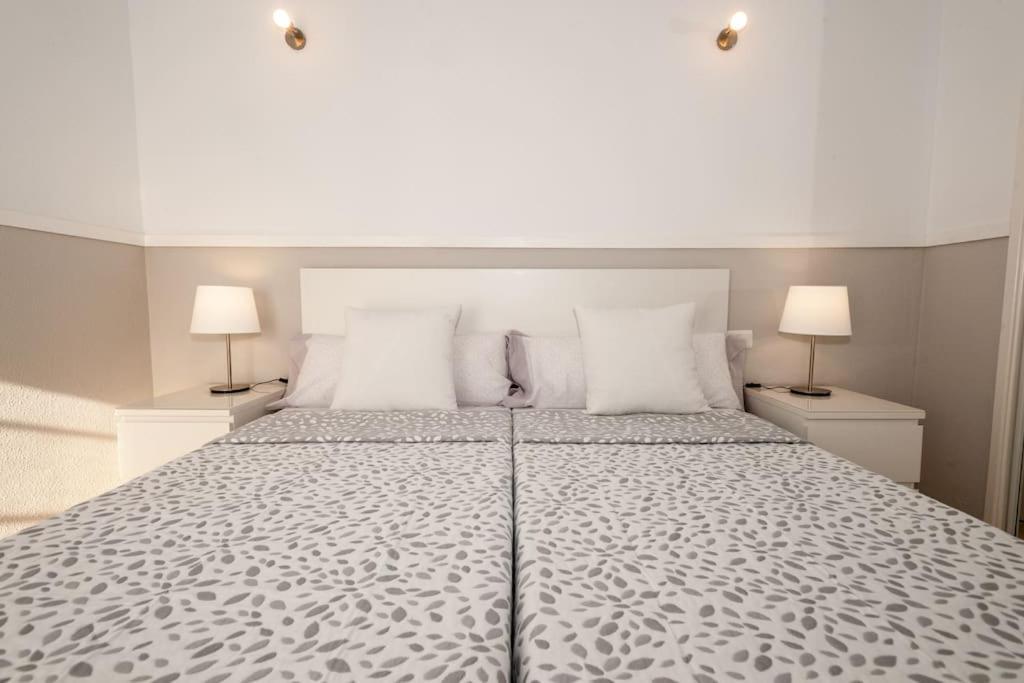 Villa Vanesa Luxury Private Villa With A Heated Pool, 4 Bedrooms And 4 Bathrooms アデヘ エクステリア 写真