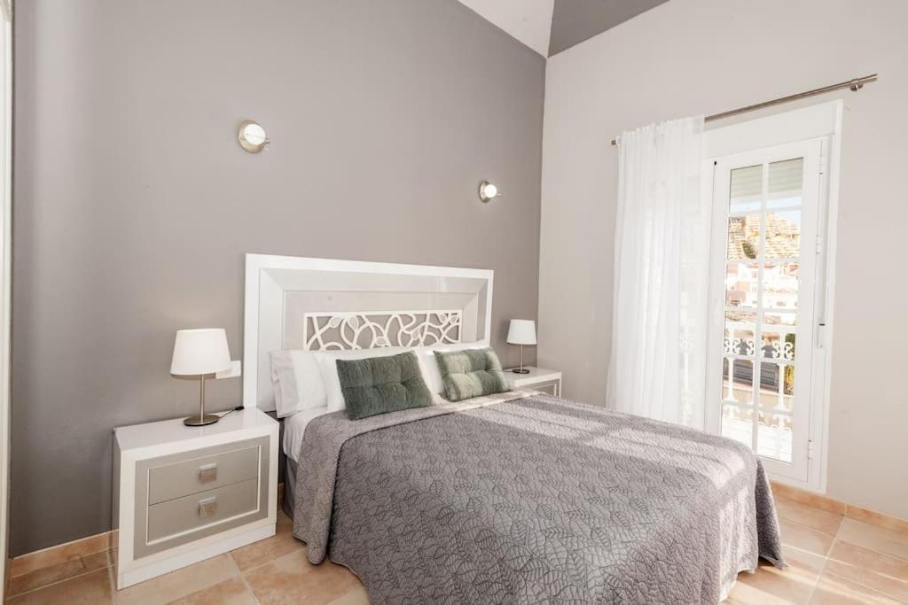Villa Vanesa Luxury Private Villa With A Heated Pool, 4 Bedrooms And 4 Bathrooms アデヘ エクステリア 写真